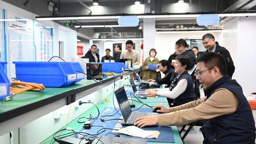 智慧賦能，匠心護航——記“高效運維，匠心服務”校園網絡運維技能大賽圓滿落幕